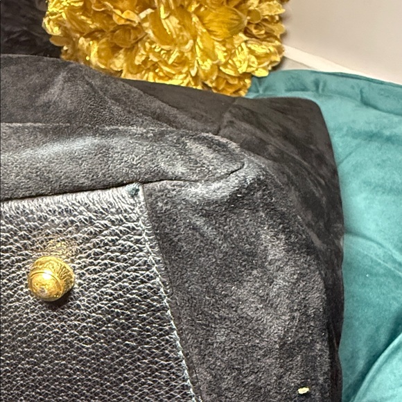 Gucci Black Suede Tote Bag - Picture 9 of 14